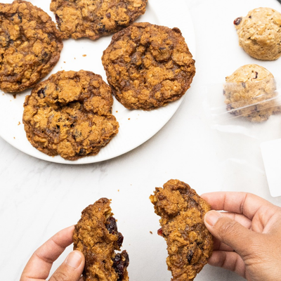Essentials by Legends - Oatmeal Cranberry Cookie Dough